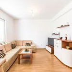 Appartement Zadarska Makarska